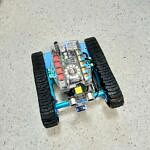 pojazd-robot skonstruowany przez uczniów