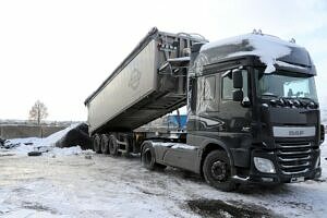 samochód ciężarowy - dostawa węgla